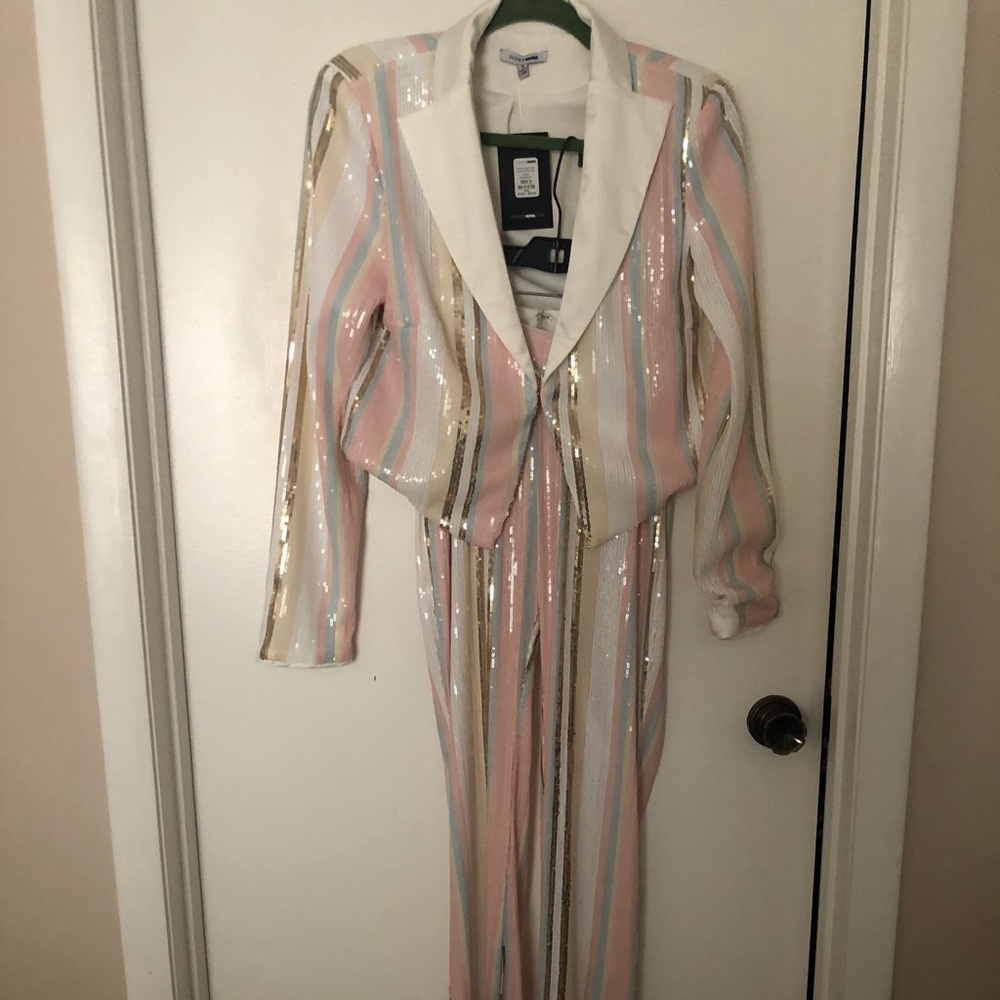 NWT! Fashion Nova Sequined Suit Size Small